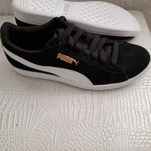 Puma sneakers